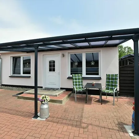 1-bedroom *